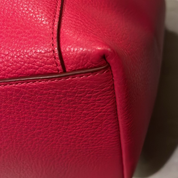 Coach  Shoulder bag  Small Tote satchel    leather   hot pink  Gold tone accents - Picture 12 of 17